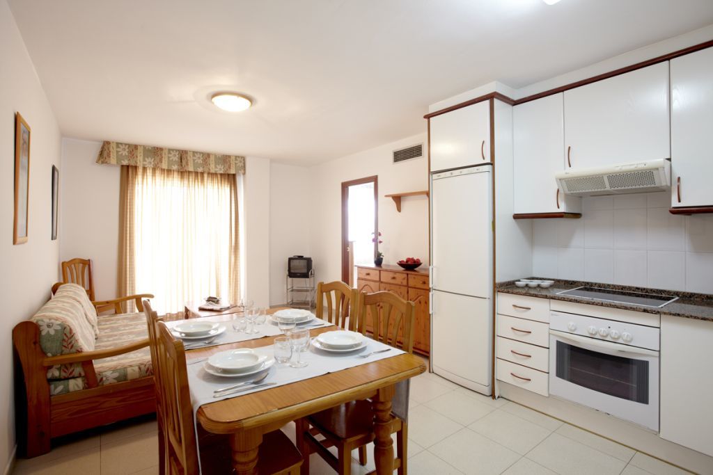 Apartamentos Intersalou Priorat 外观 照片